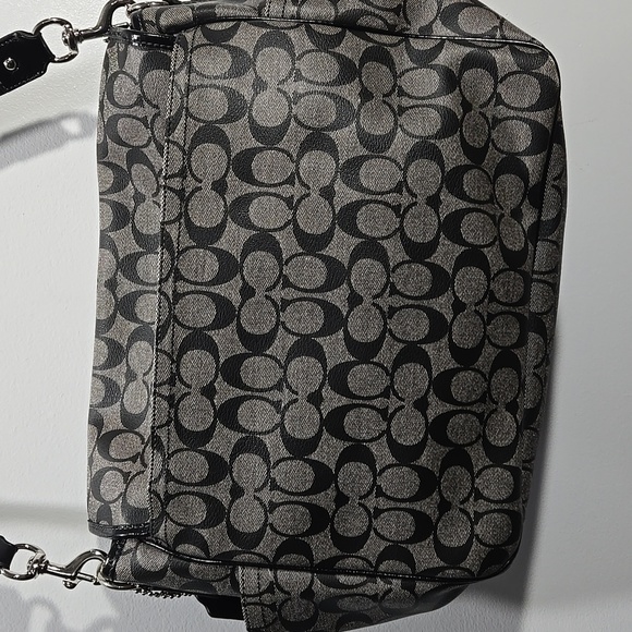 Coach Signature Messenger Baby Bag - Picture 8 of 16